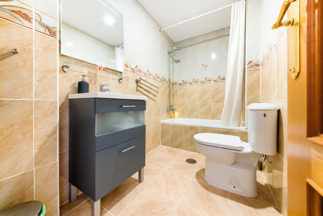 Holidays2Fuengirola Palangreros 100 Mts From Beach And Promenade المظهر الخارجي الصورة